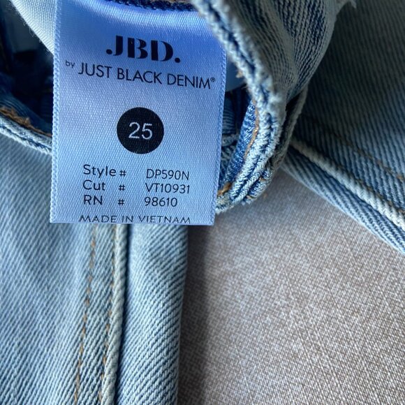 JBD Distressed Wide-Leg Jeans Light Wash, High Rise, Ripped Knees Sz 25 - Picture 2 of 7